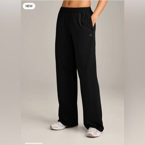 Oner Active Black Air Move Straight Leg Joggers
